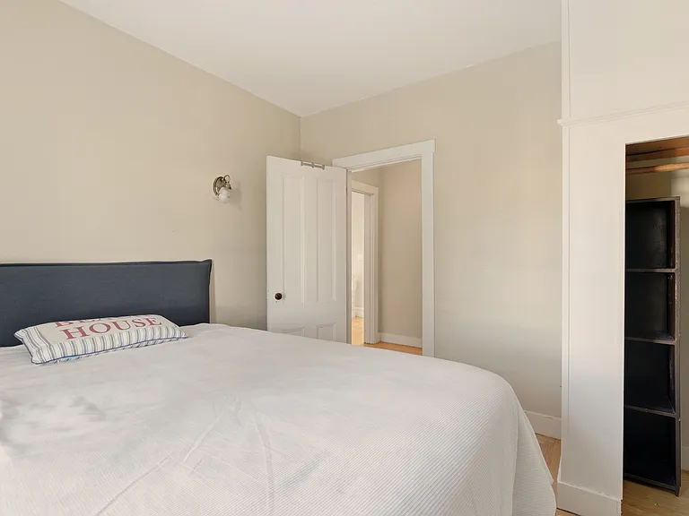 8 Carey St #W26 — Photo 13