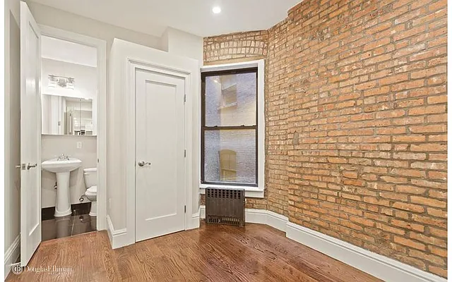 Rented by Douglas Elliman | media 33