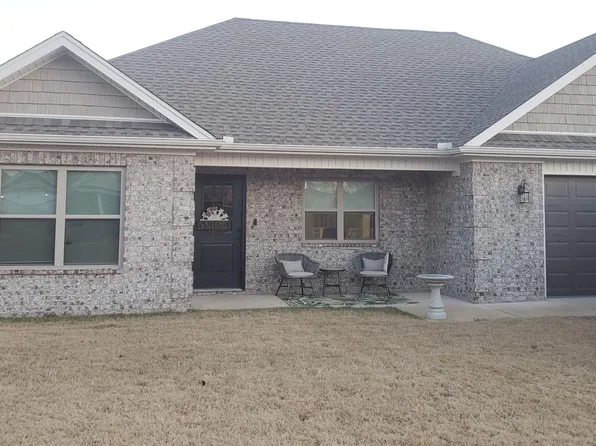 126 Wildflower Dr, Beebe, AR 72012