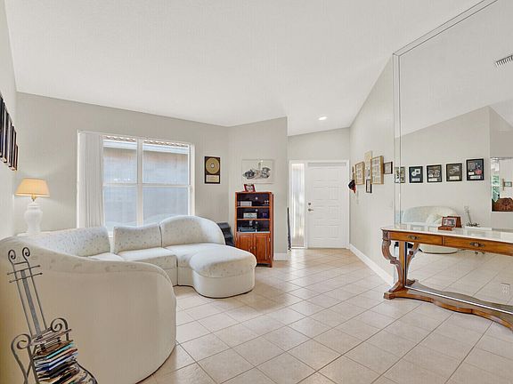 4th image of 7756 Cherry Blossom Way