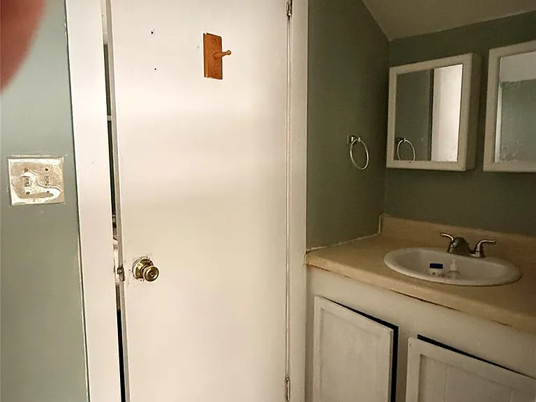 19 Bloomingburg Rd — Photo 10