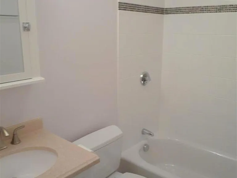 17 Milton St #1 — Photo 7