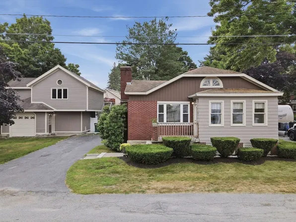 20 Bernadette St, Fitchburg, MA 01420
