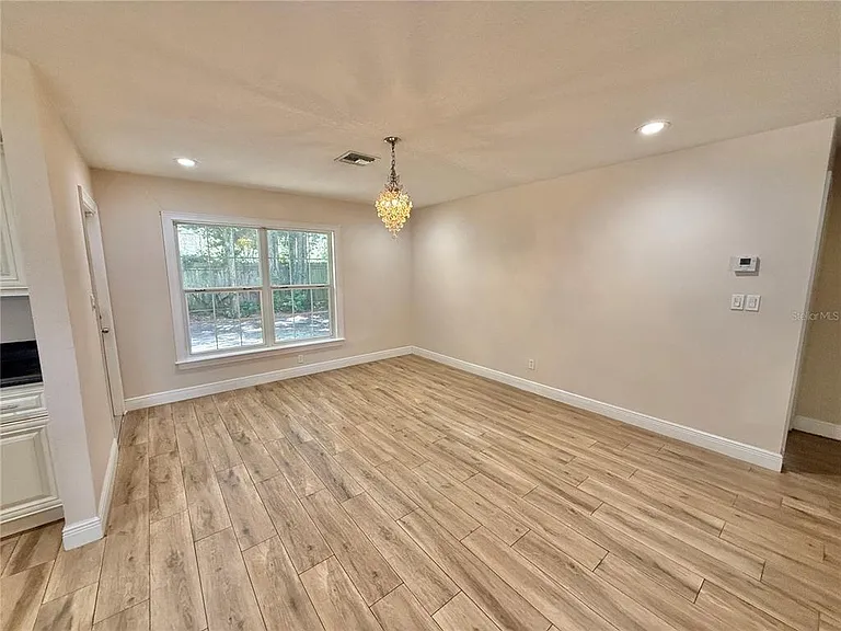 2810 Flowertree Rd — Photo 7