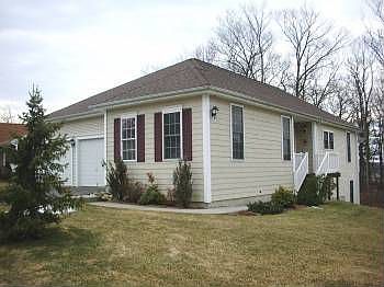 1st image of 18 Cambridge Cir