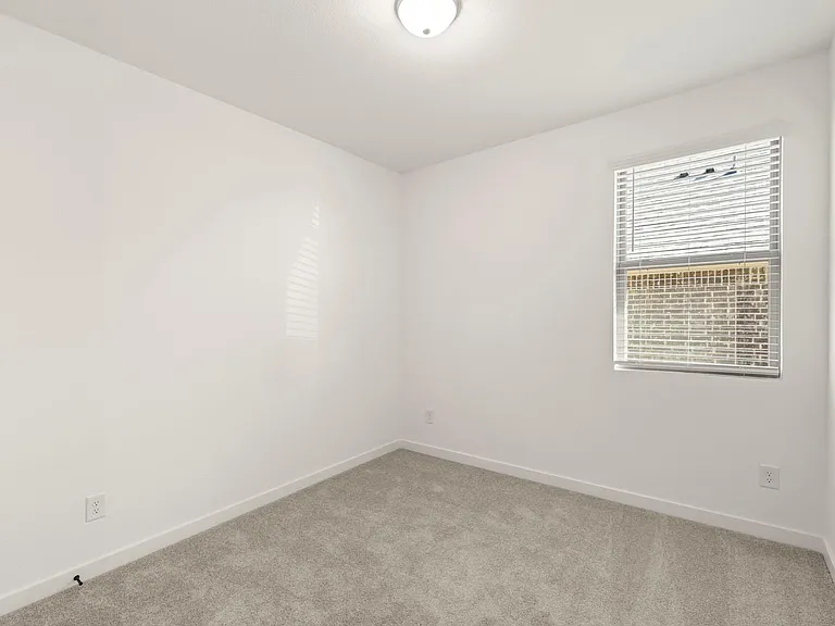 2412 Yaupon Way — Photo 4