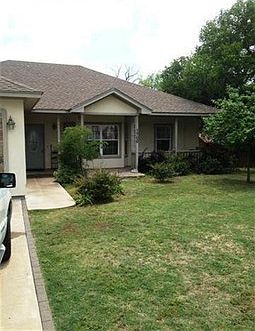 1st image of 1700 Lacy Dr