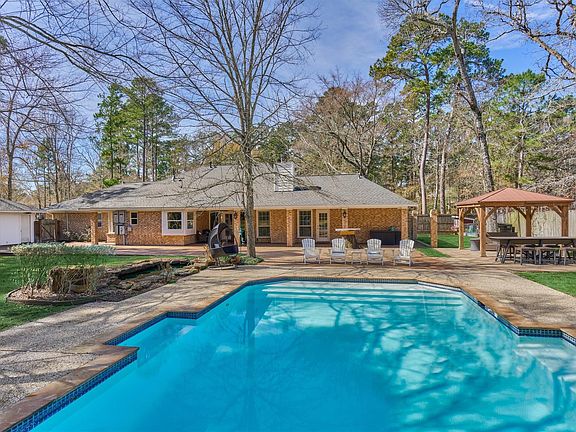 3rd image of 8 Wind River Ct