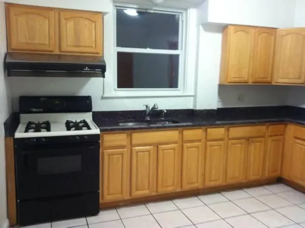 46 Court St #1, Newton, MA 02458