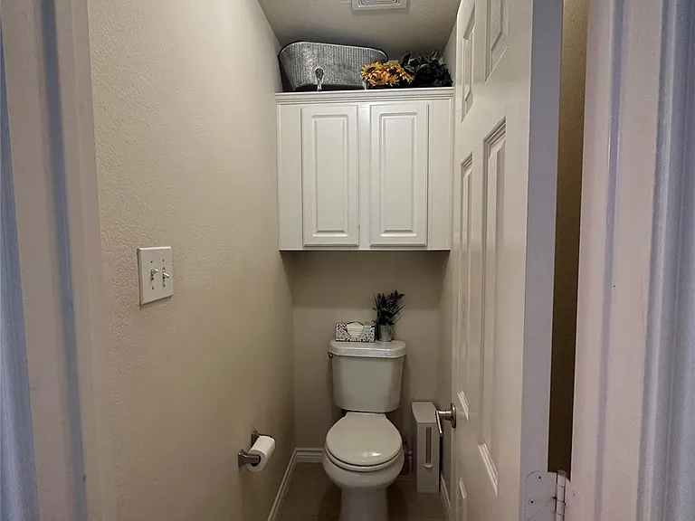 1208 Lazy Ln — Photo 32