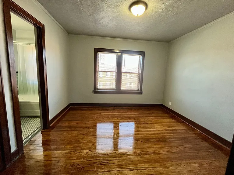 2221 Jones St — Photo 7
