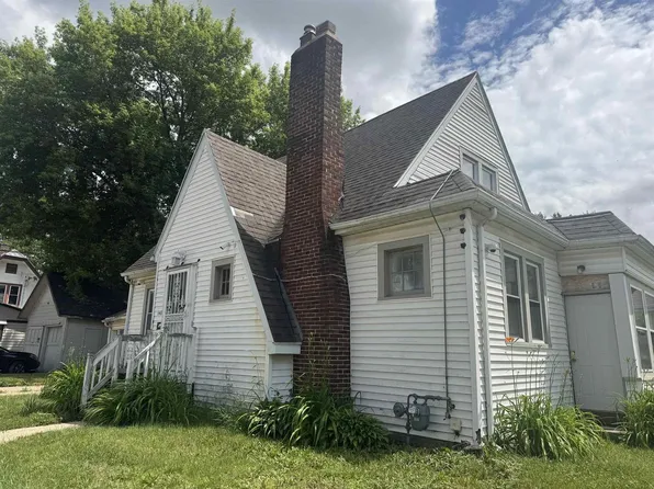 1402 Henry Avenue, Beloit, WI 53511