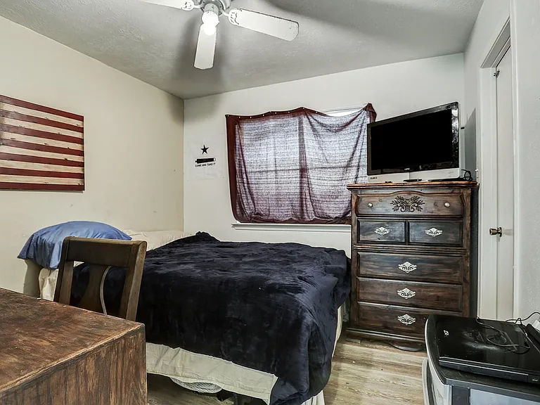 7006 Zieglers Grv — Photo 11