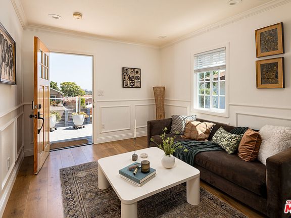 3rd image of 3033 Asbury St