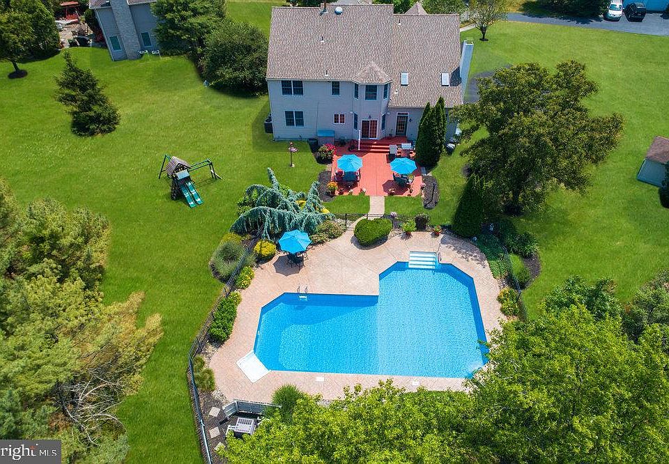 8 Shelley Ct, Princeton Junction, NJ 08550 | Zillow