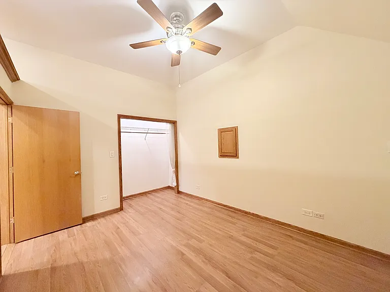 3801 S Union Ave #1F — Photo 9