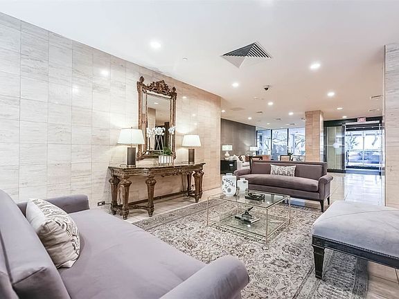 2nd image of 15 Greenway Plz Unit 20I