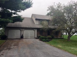 1942 Sterling Pl, Lancaster, PA 17601