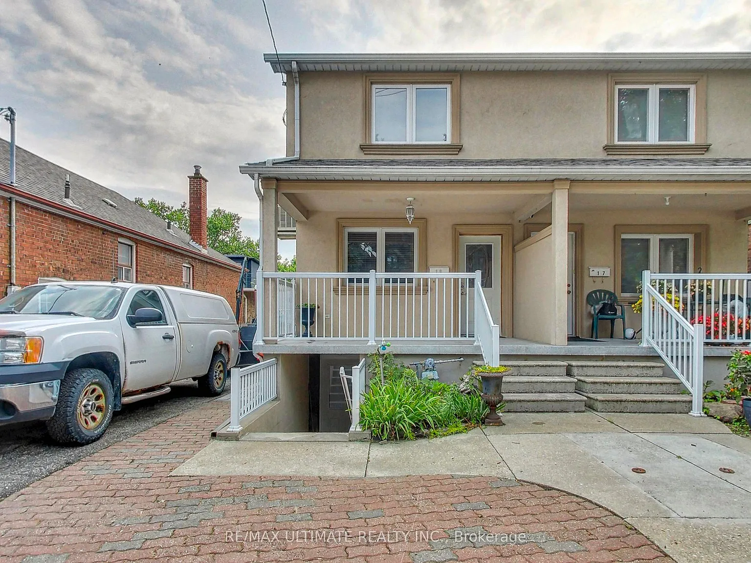 3 bed, $3,300 — Photo 2