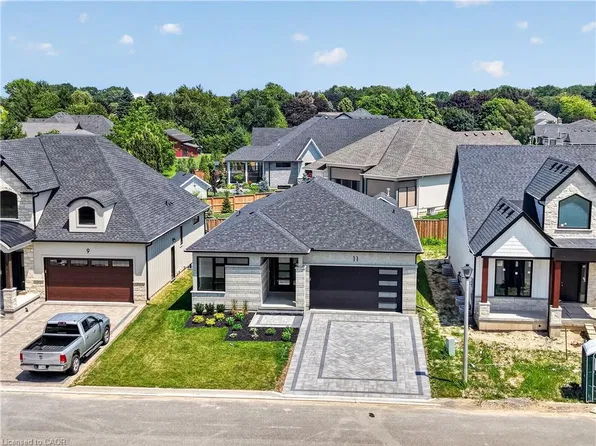 11 Oakley Dr, Niagara On The Lake, ON L0S 1J0