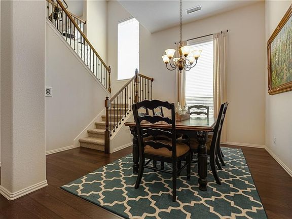4th image of 2596 Largo Ln