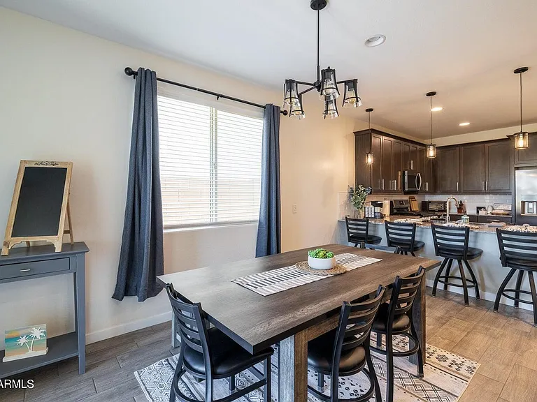 8924 W Solano Dr — Photo 21