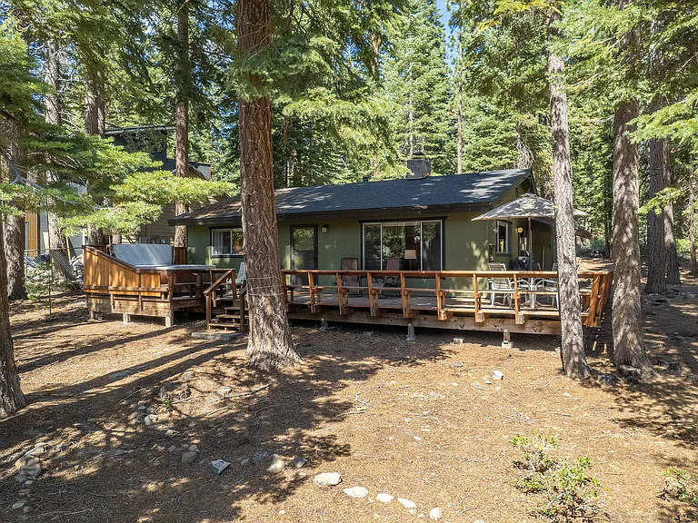 700 Carnelian Cir — Photo 26