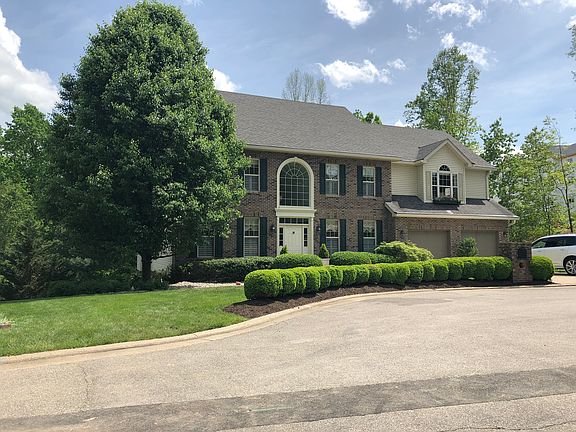 2nd image of 405 Yorktowne Pl