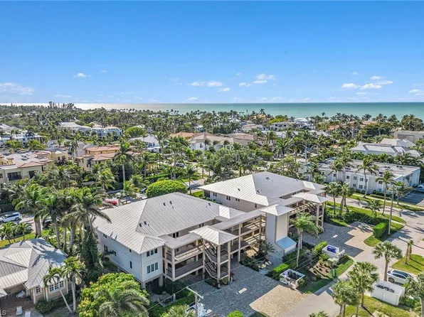 225 5th AVE S #204, NAPLES, FL 34102