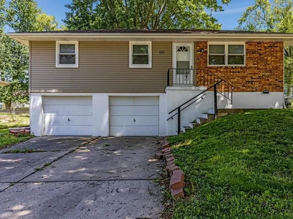 1613 N Ponca Dr, Independence, MO 64058