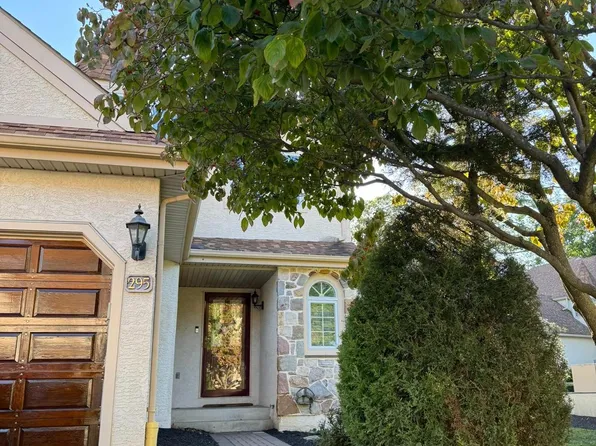 295 Park Pl, Media, PA 19063
