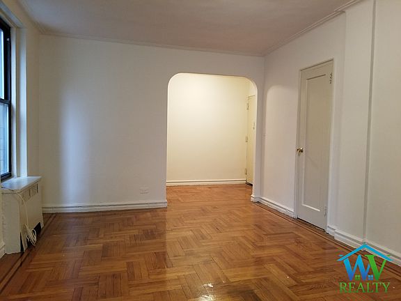 4th image of 1185 Morris Ave APT 1H