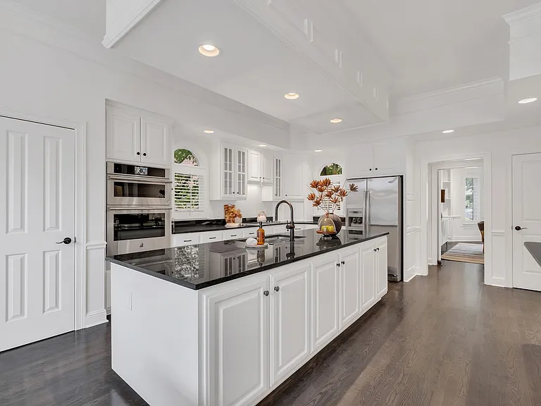 37 Erwin Ct — Photo 8