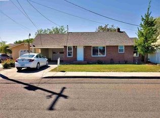 1305 E Lincoln Ave, Sunnyside, WA