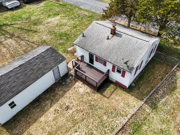 1115 Willis Ave, Kalamazoo, MI 49048