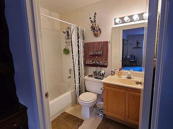 2nd image of 956 Mesquite Springs Dr Unit 202