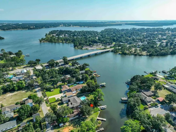 303 Chattman St, Perdido Key, FL 32507