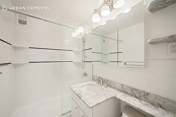 Rented by Compass | media 26