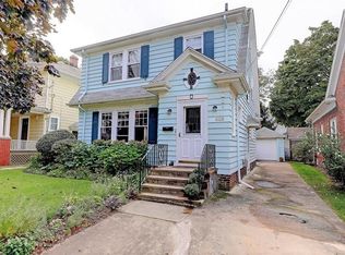 160 Modena Ave, Providence, RI 02908