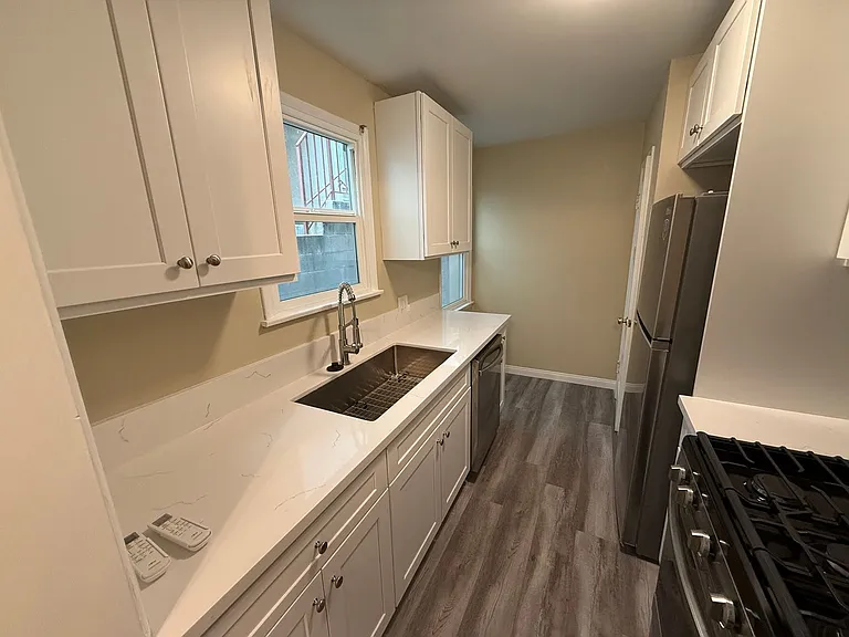 14259 Dickens St #2 — Photo 7