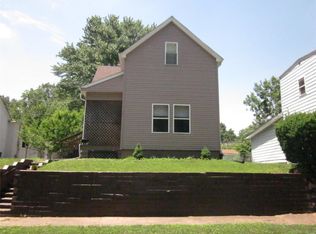 419 N 4th St, Belleville, IL 62220