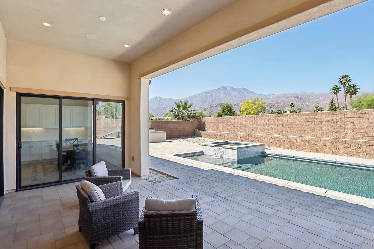 Building Photo - 57825 Stone Creek Trl W