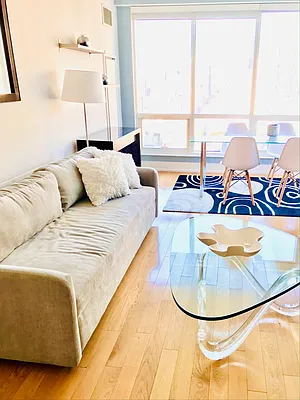 Rented by Pearl & Water LLC | media 17