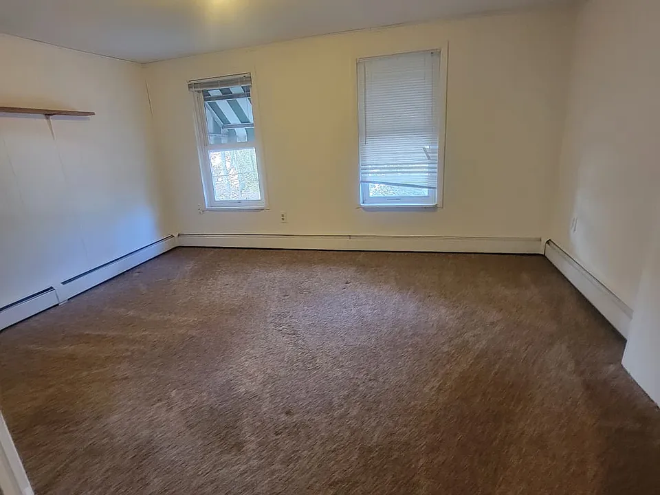 95 Meyers St #93