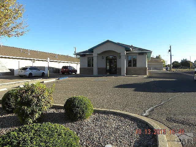 1st image of 3914 Sandalwood Ln