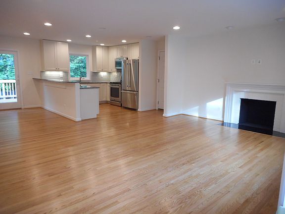 Living/Dining Room/Kitchen