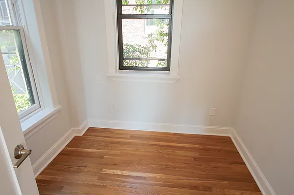 Rented by Waverly Realty Associates | media 29