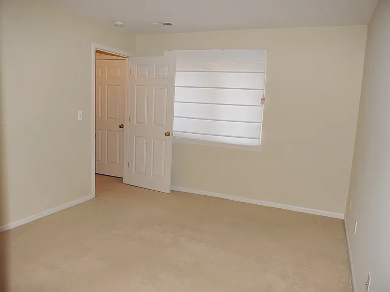 25642 Portico Ln #25642 — Photo 12