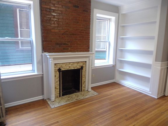 3rd image of 220 Lexington Ave #5