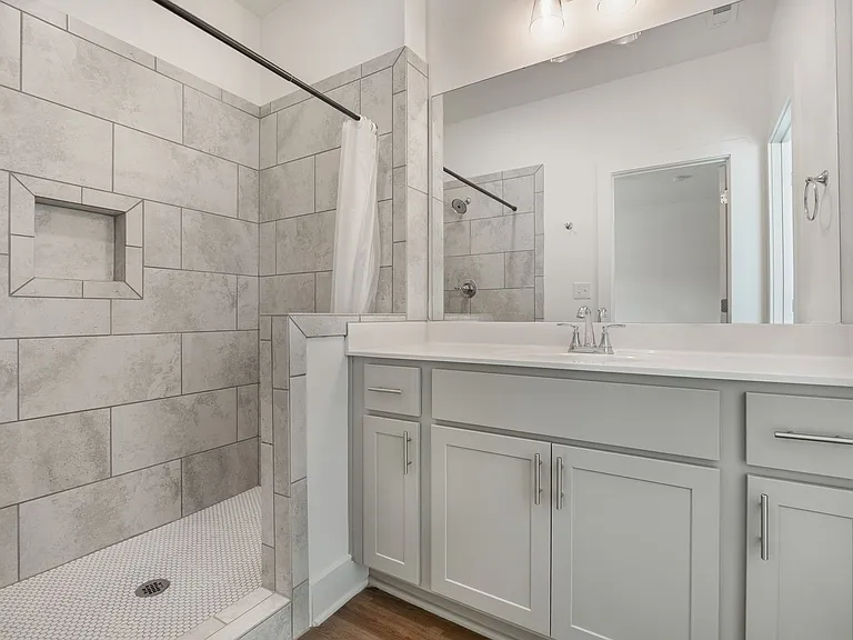 136 Huntley Knoll Dr — Photo 4